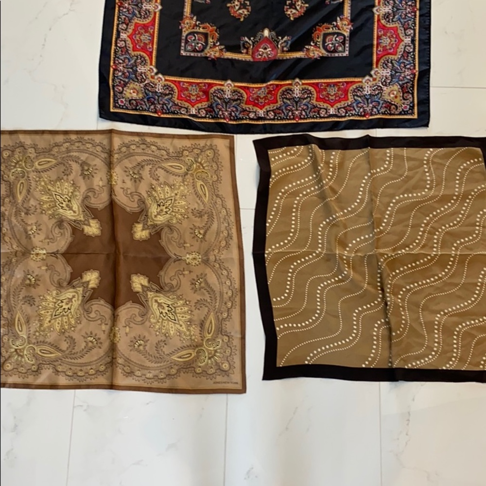 SILK SCARVES - Picture 2 of 5